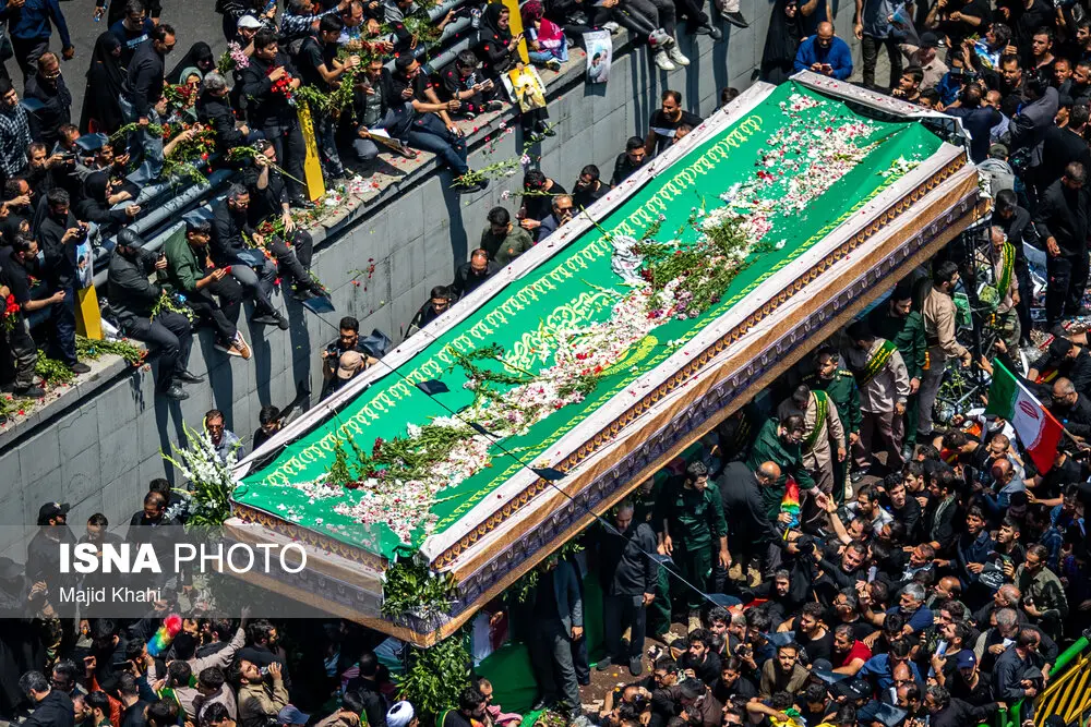 مراسم تشییع پیکر رئیس جمهور و همراهان شهیدش در تهران - ۴(عکس)