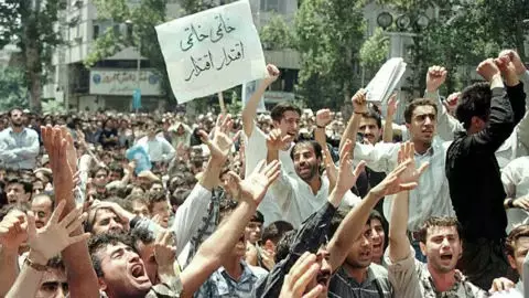 روایت دو شاهد عینی از ۲۰ تیر ۷۸ دانشگاه تبریز: پزشکیان کنار دانشجوها ایستاد