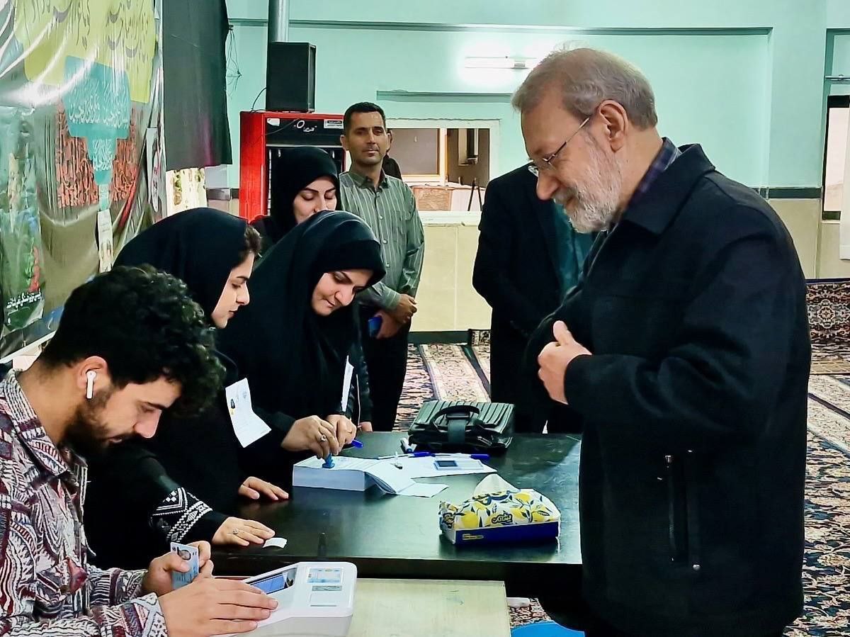لاریجانی، روز انتخابات به این روستای زیبا رفت +عکس