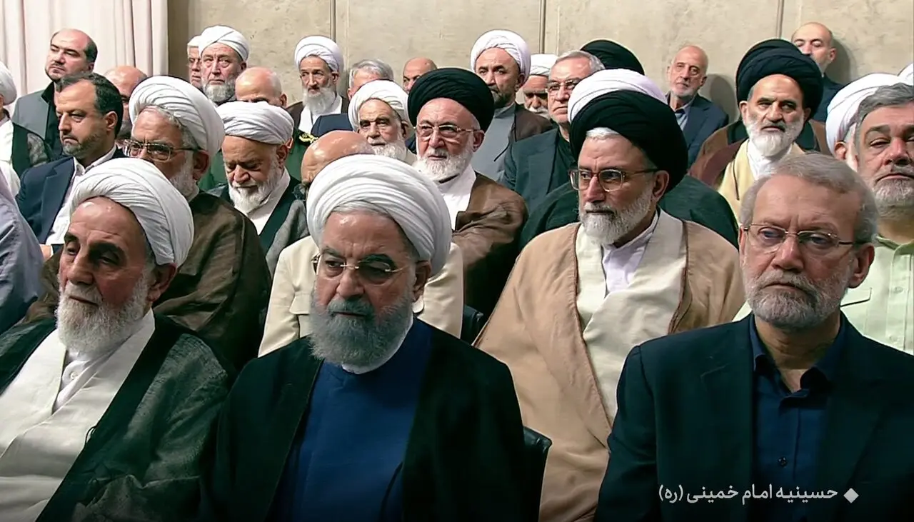 حواشی مراسم تنفیذ حکم ریاست جمهوری پزشکیان/کاندیدای پوششی در کنار حسن خمینی نشست (عکس)